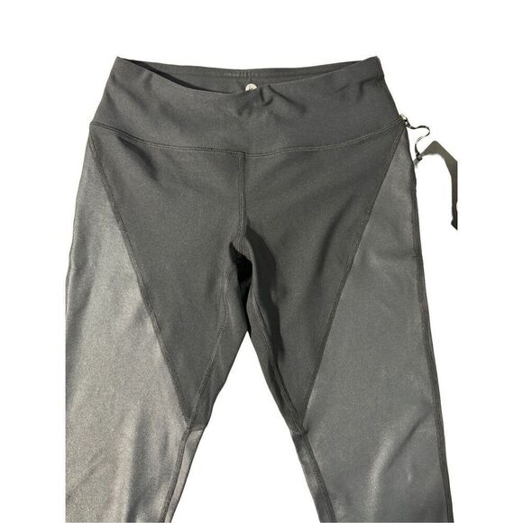 NWT 90 Degree Black on Black Color Block Leggings Size Small - Picture 3 of 4